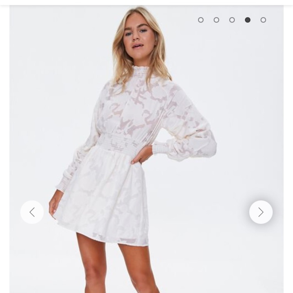 Forever 21 white lacey pattern dress